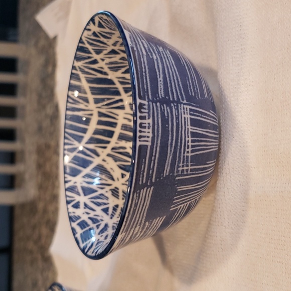 Global Design Collections Small Bowls - Picture 6 of 6